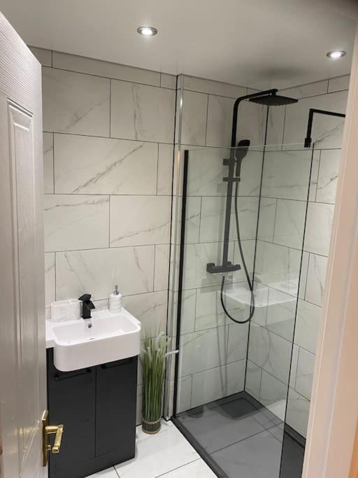 Perfectly Situated Luxury 2 Bedroom Glasgow