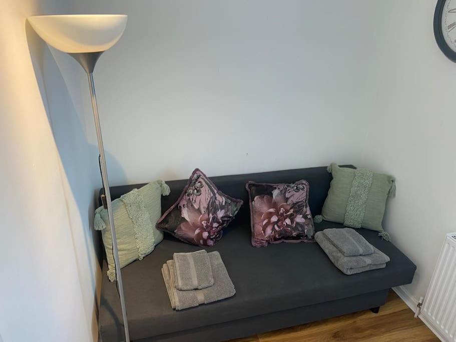 Apartment Perfectly Situated Luxury 2 Bedroom *