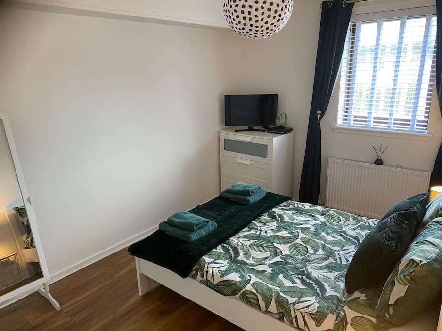 Apartment Perfectly Situated Luxury 2 Bedroom *